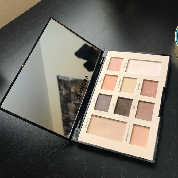 Makeup - Picture 2 of 4